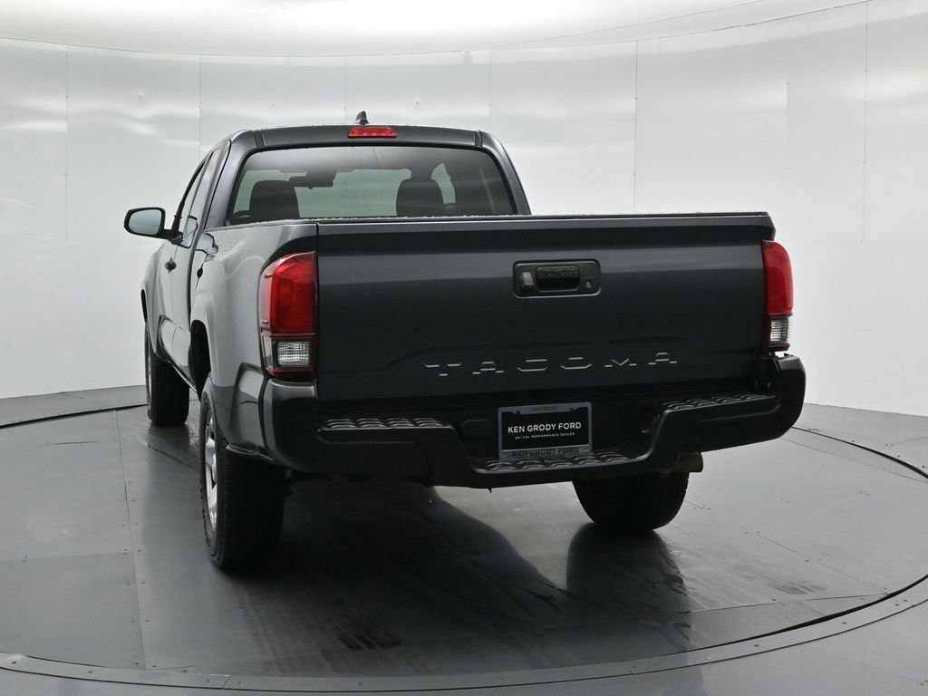 Used 2023 Toyota Tacoma SR image 18