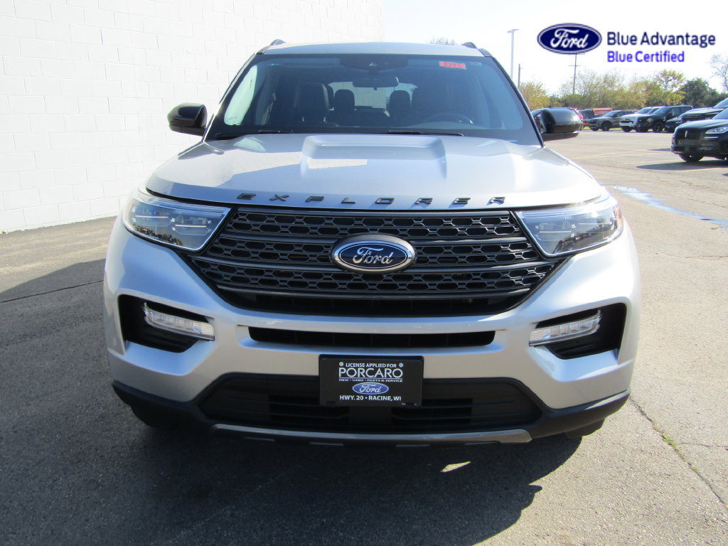 Certified 2024 Ford Explorer XLT w/ Equipment Group 202A AWD/4WD image 9