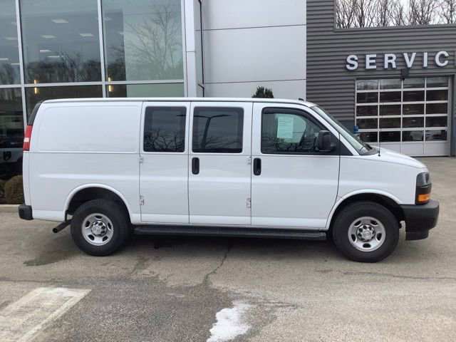 Used 2019 Chevrolet Express 2500 w/ Driver Convenience Package RWD image 2