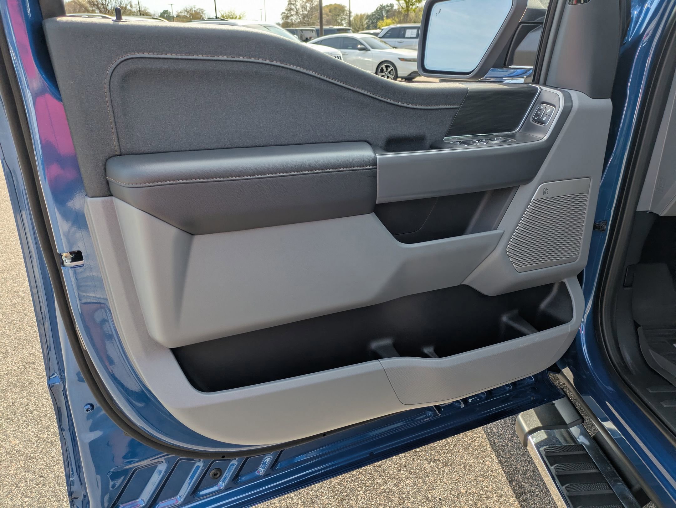 Certified 2025 Ford F150 Lariat w/ Equipment Group 501A Mid image 12