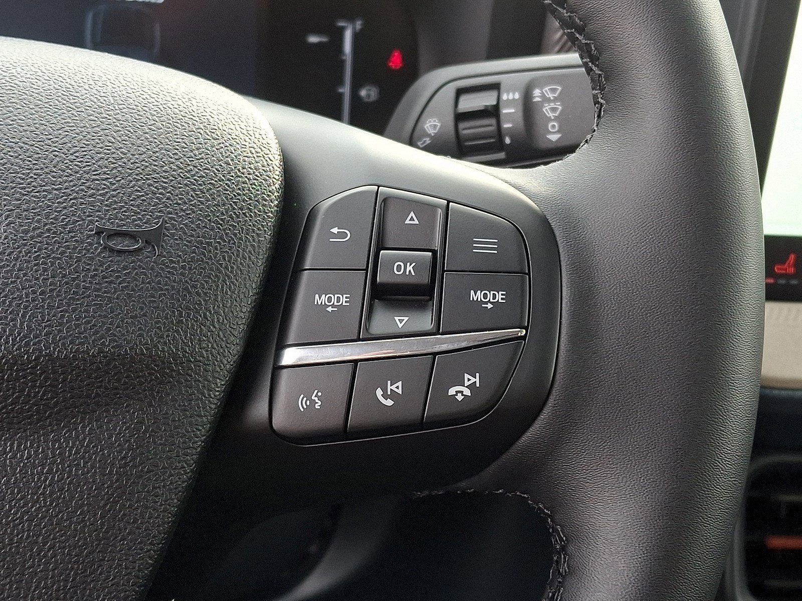 Certified 2026 Ford Maverick Lariat w/ 4K Tow Package image 20