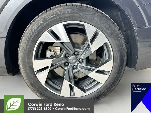 Used 2021 Audi e-tron Premium Plus w/ Premium Plus Package AWD/4WD image 36