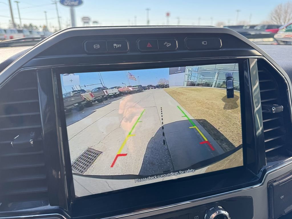 Certified 2022 Ford F350 Lariat w/ Chrome Package image 28