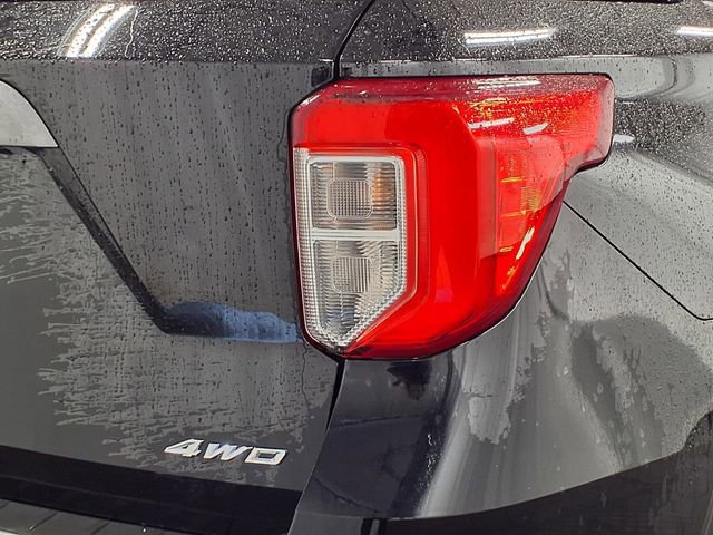 Certified 2024 Ford Explorer XLT w/ Equipment Group 202A image 9