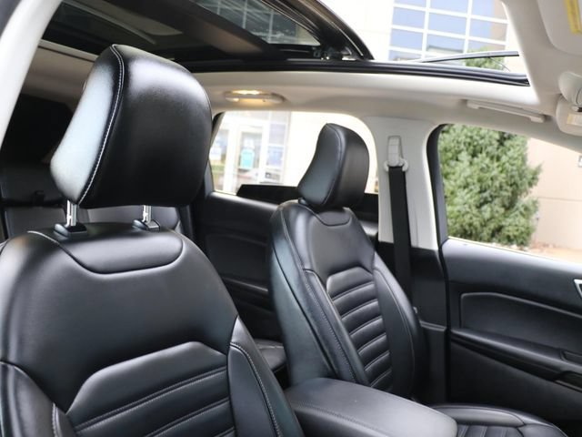 Certified 2024 Ford Edge SEL w/ Convenience Package AWD/4WD image 9