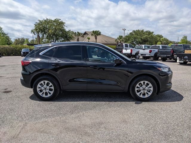 Certified 2023 Ford Escape Active w/ Tech Pack #2 AWD/4WD image 3