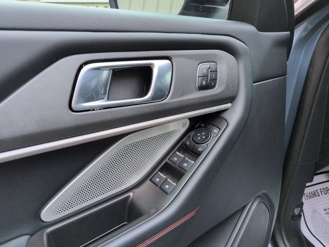 Certified 2025 Ford Explorer ST AWD/4WD image 11