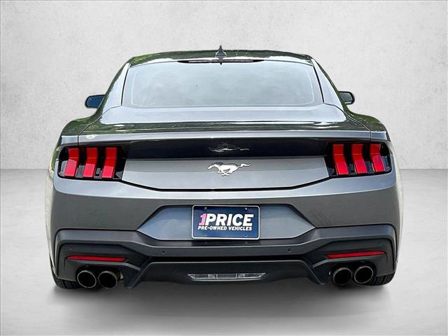 Certified 2025 Ford Mustang Coupe RWD image 4