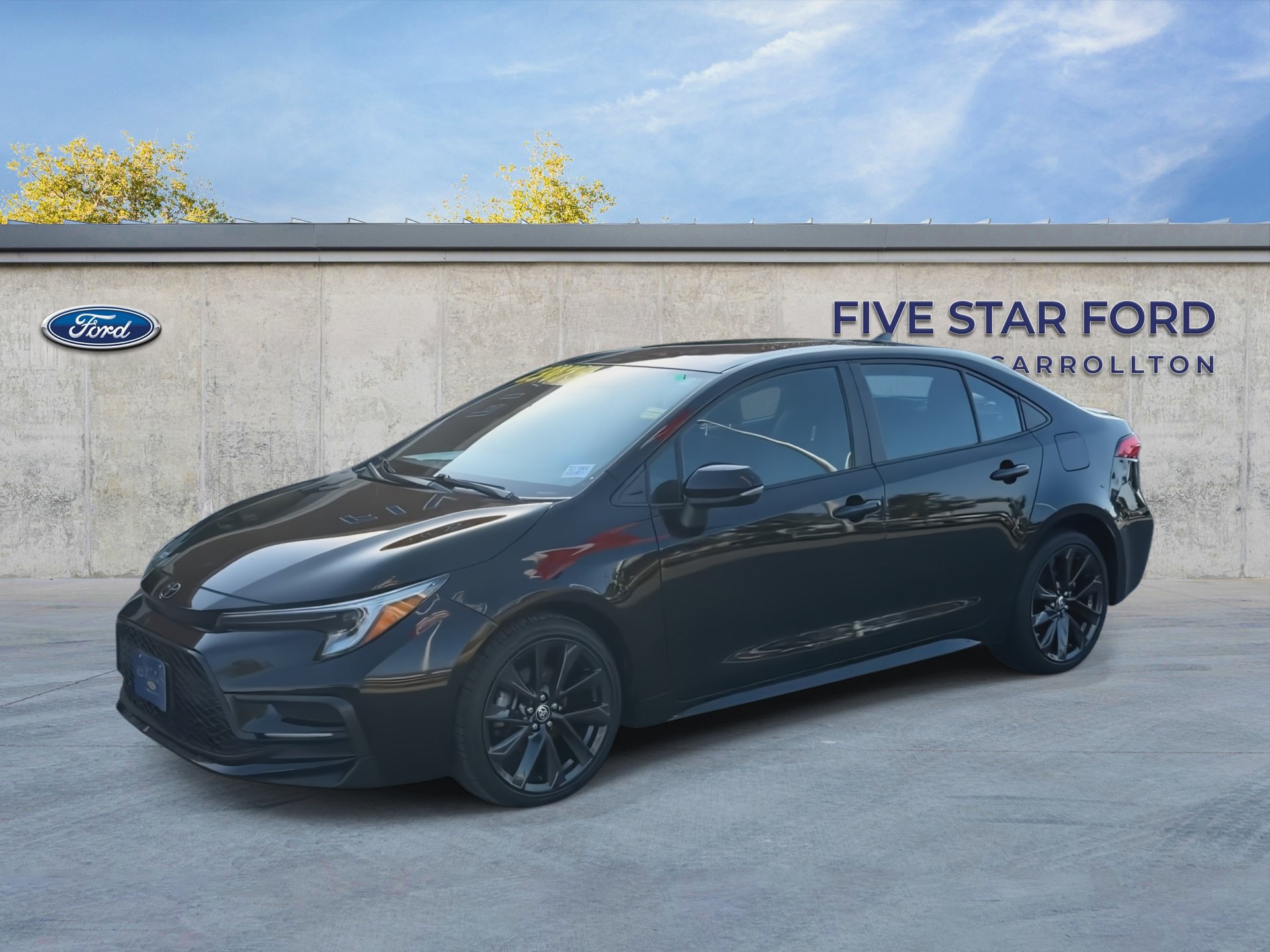 Used 2024 Toyota Corolla SE FWD image 4