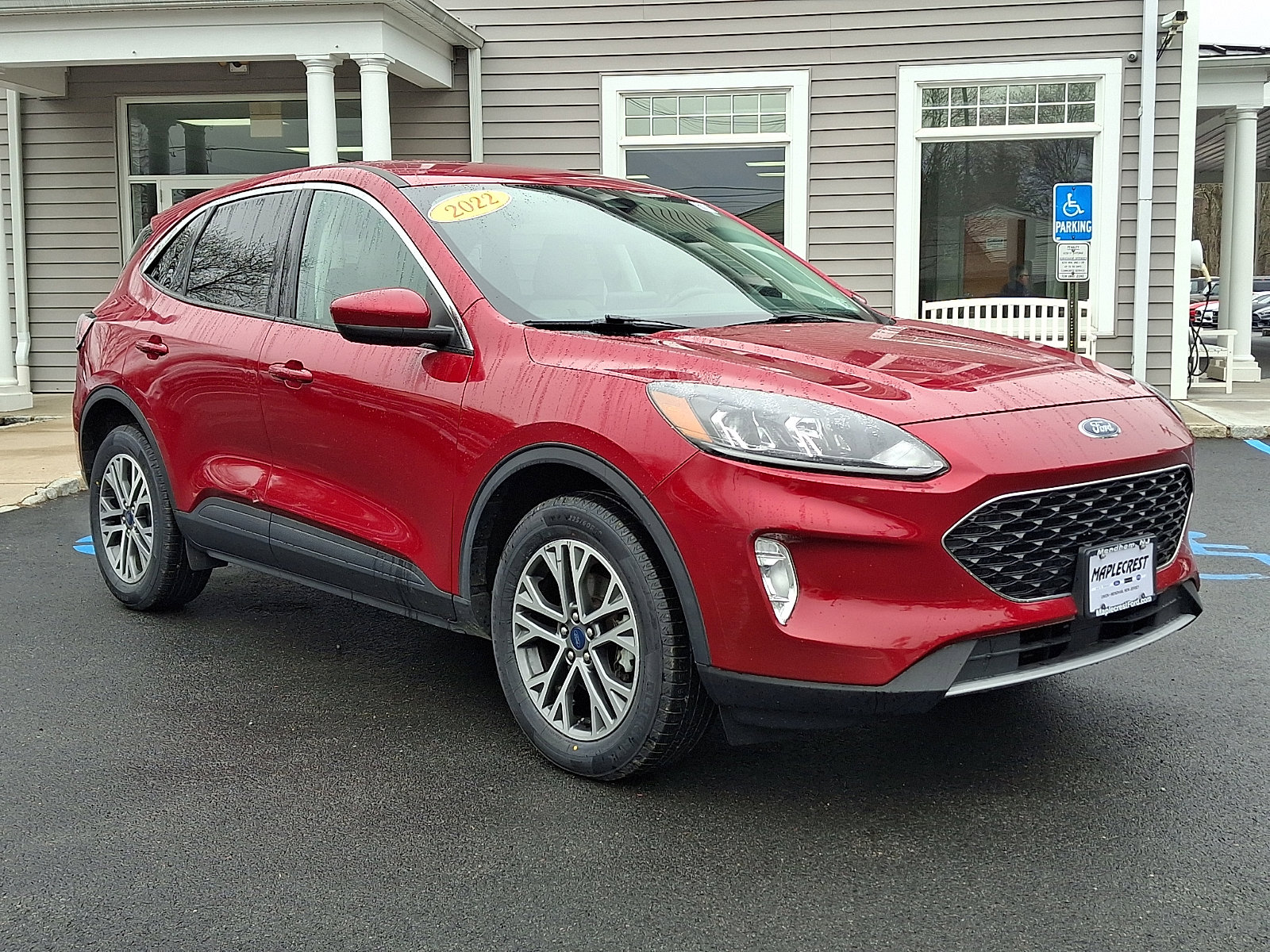 Certified 2022 Ford Escape SEL w/ Technology Package AWD/4WD image 1