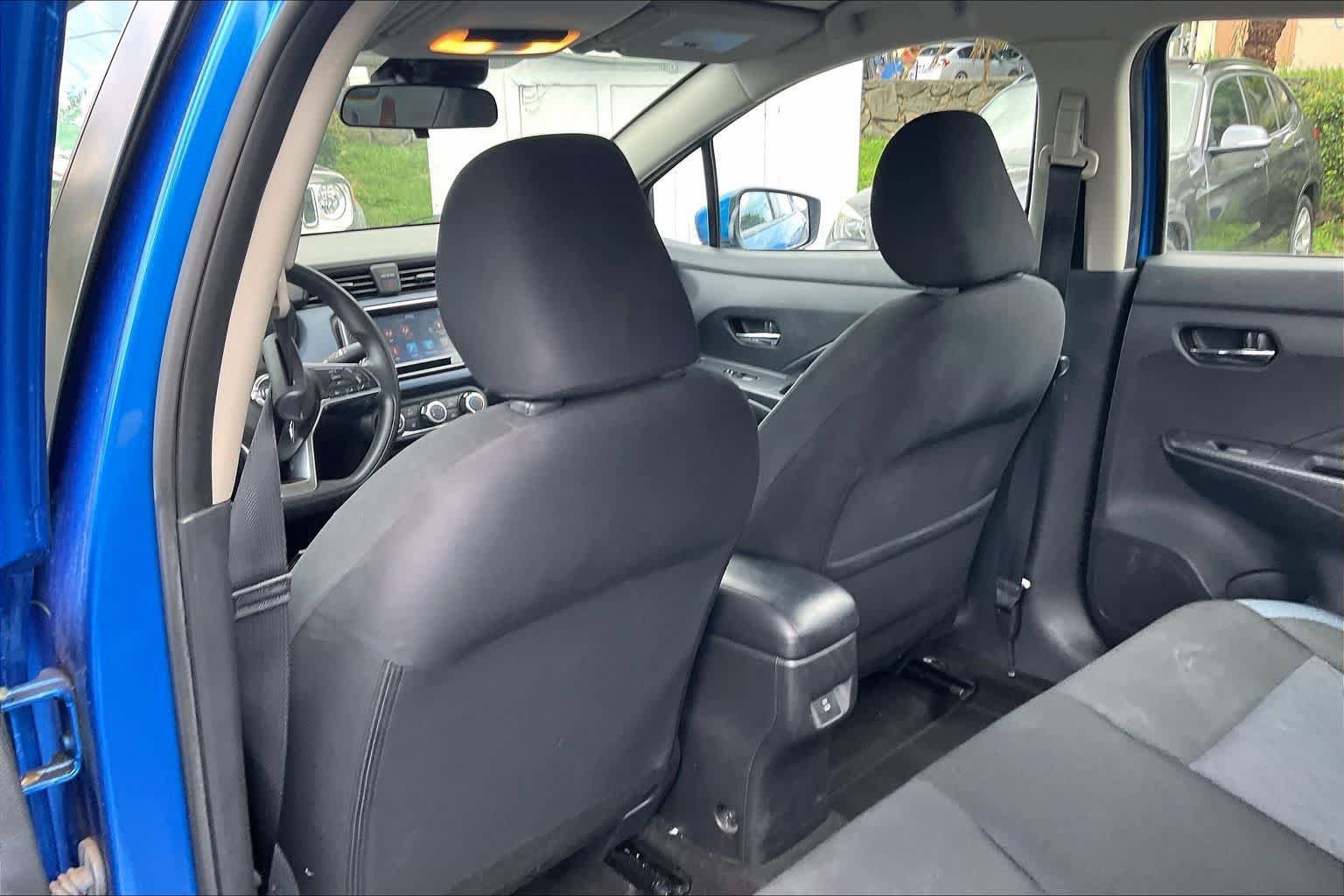 Used 2023 Nissan Versa SV FWD image 12
