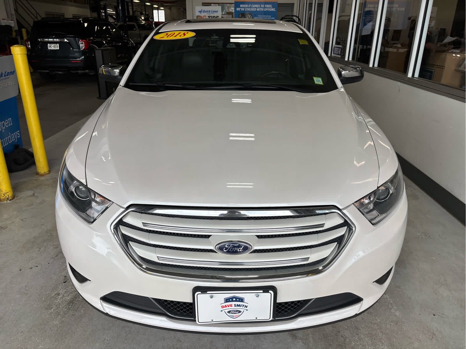 Certified 2018 Ford Taurus Limited AWD/4WD image 3