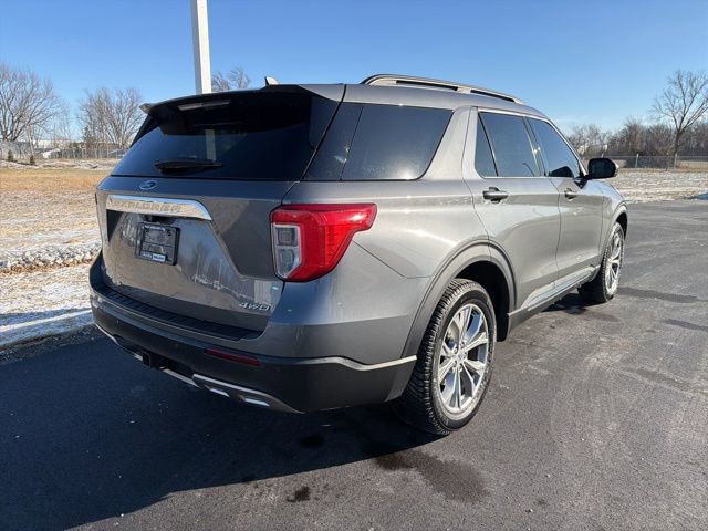 Certified 2023 Ford Explorer XLT w/ Equipment Group 202A image 4