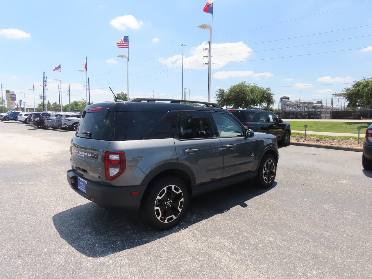 Certified 2024 Ford Bronco Sport Outer Banks w/ Tech Package AWD/4WD image 9