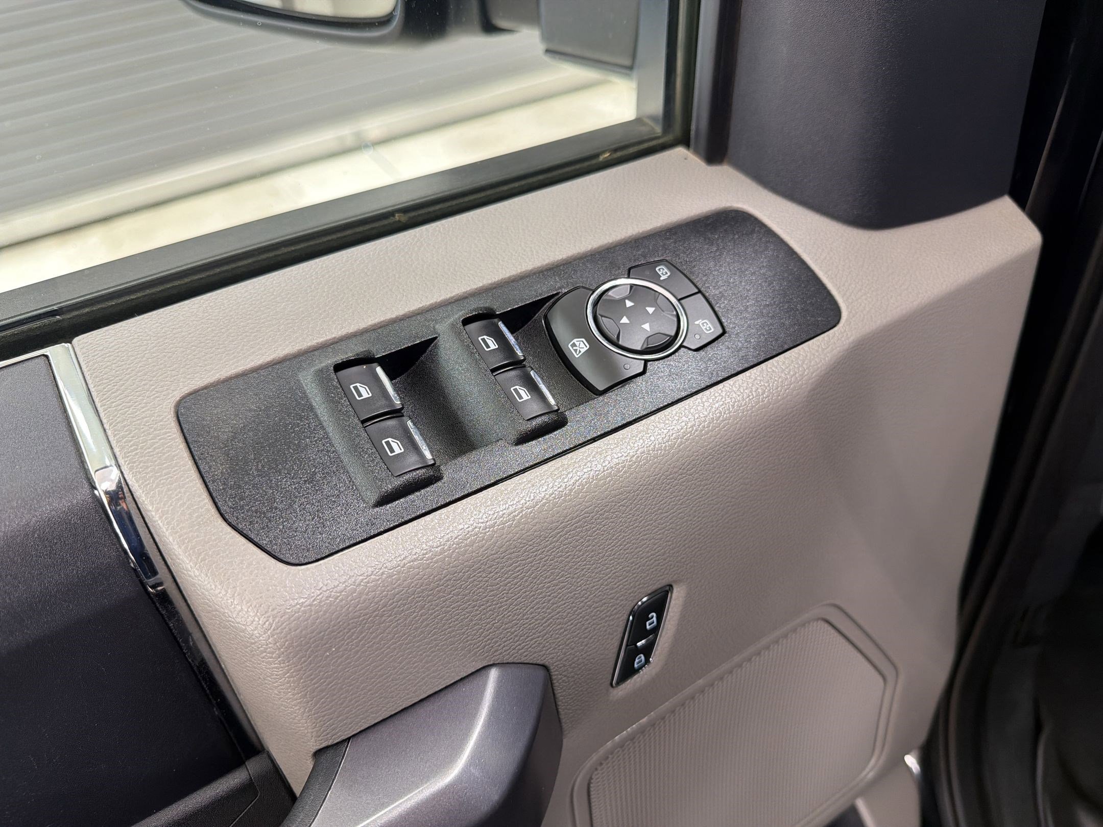 Certified 2022 Ford F250 XLT AWD/4WD image 22
