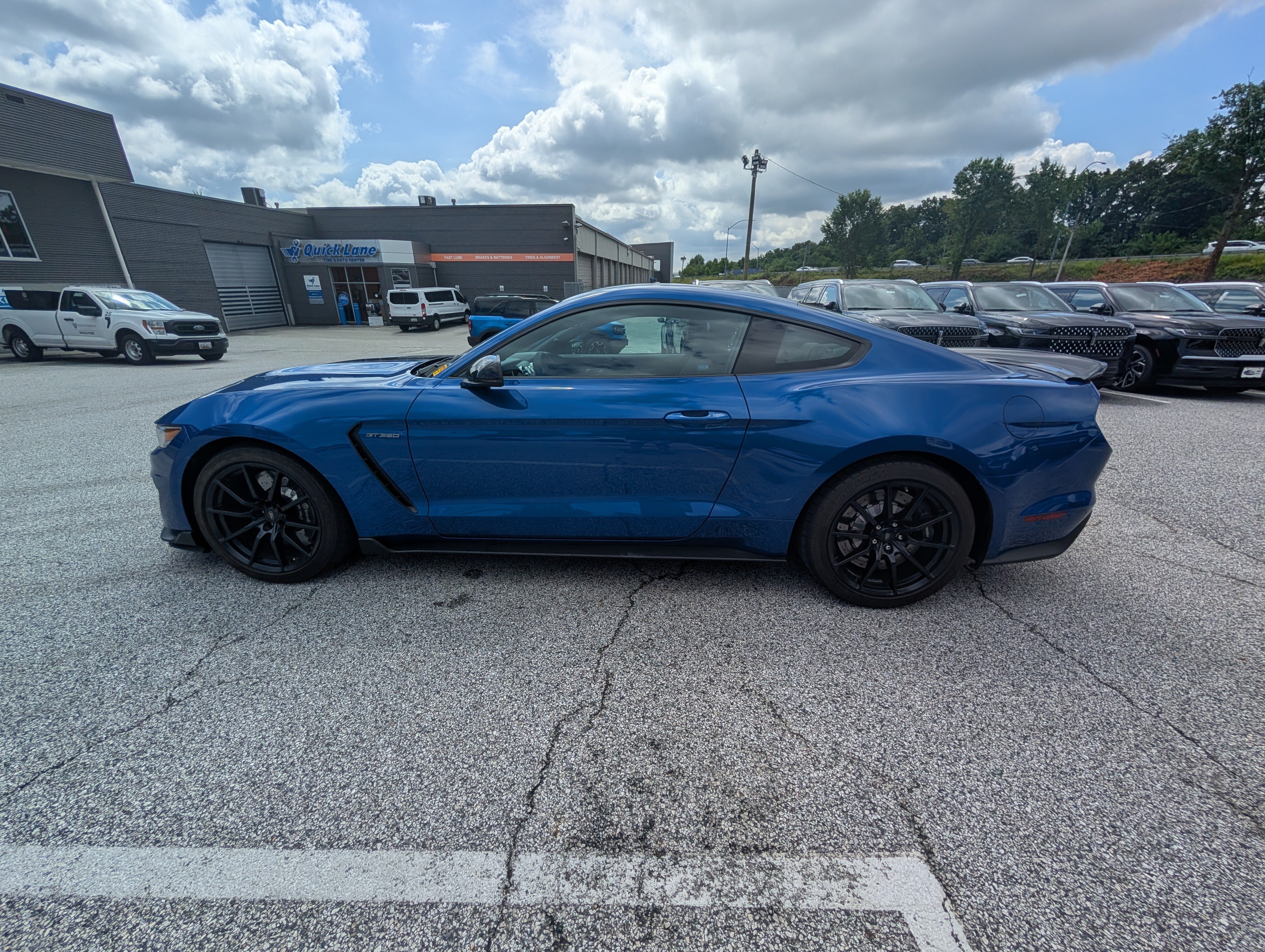 Certified 2017 Ford Mustang Shelby GT350 w/ Electronics Package RWD image 3