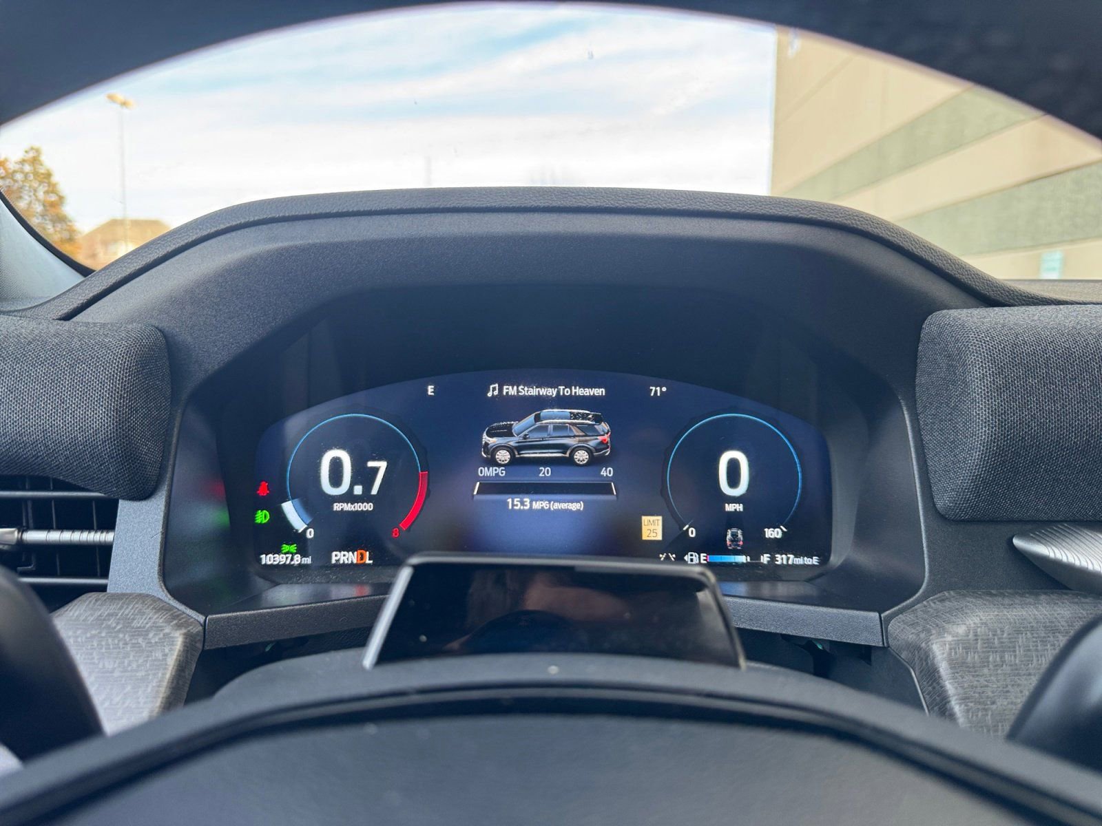 Certified 2025 Ford Explorer Platinum image 33