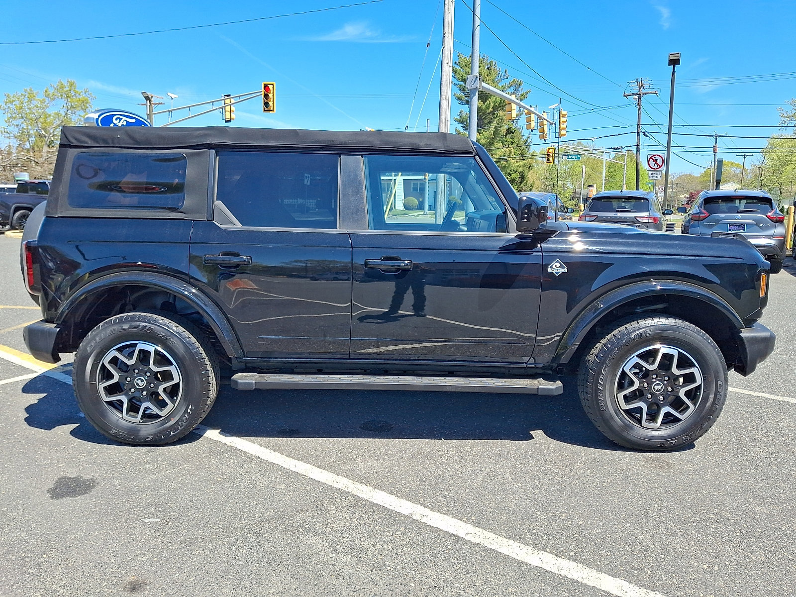 Certified 2023 Ford Bronco Outer Banks AWD/4WD image 3