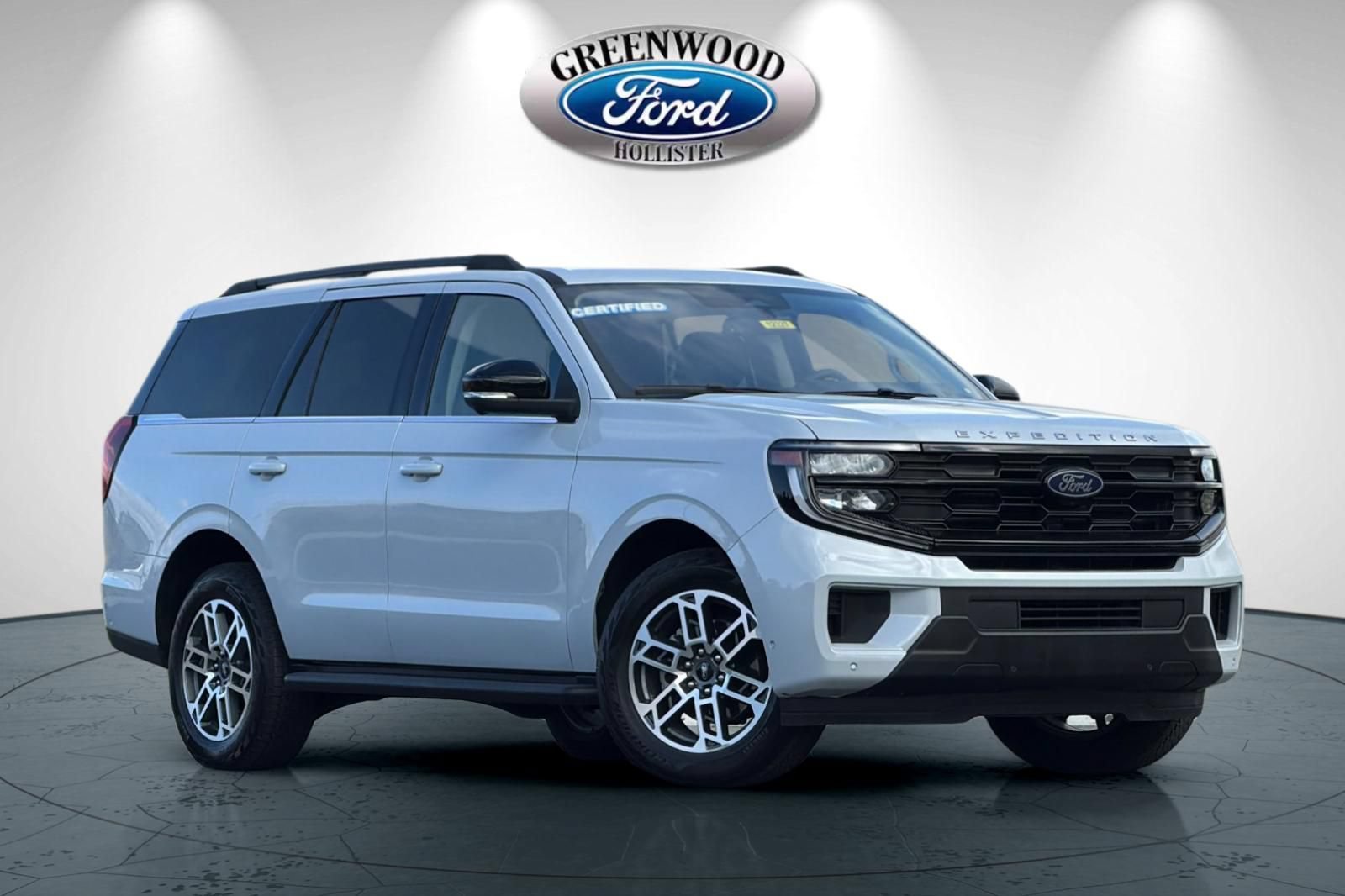 Certified 2025 Ford Expedition Active AWD/4WD image 2