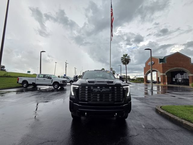 Used 2025 GMC Sierra 2500 Denali Ultimate AWD/4WD image 3