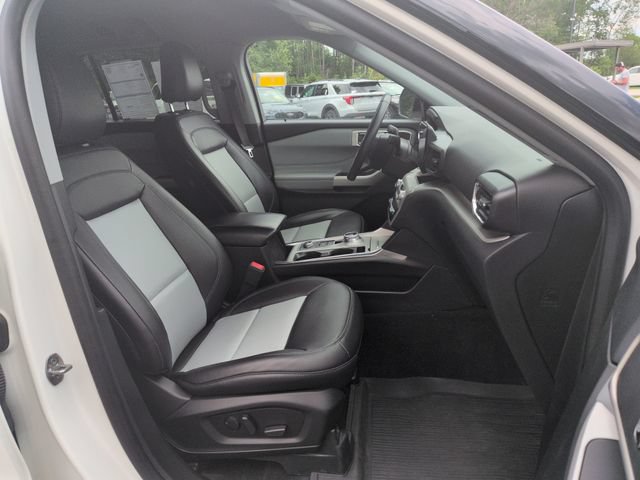 Certified 2023 Ford Explorer XLT w/ Equipment Group 202A AWD/4WD image 16