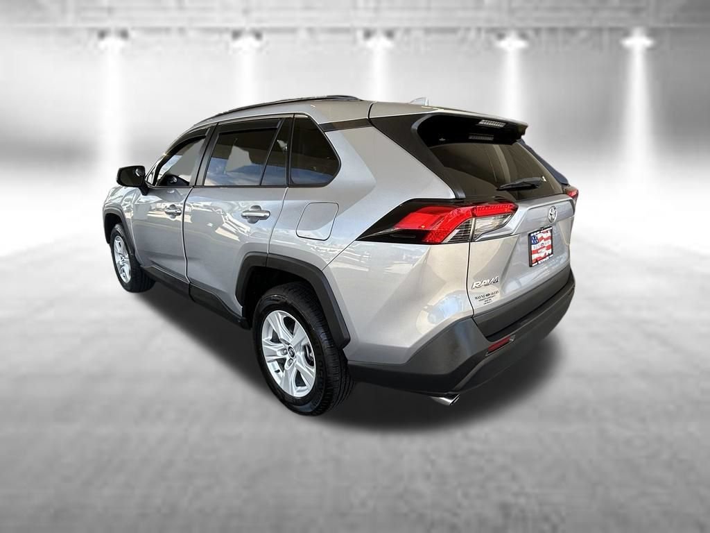 Used 2020 Toyota RAV4 XLE FWD image 7