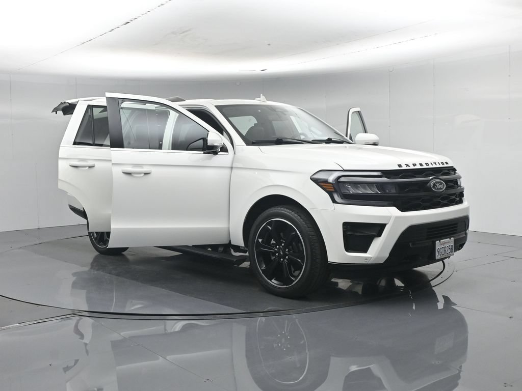 Certified 2023 Ford Expedition Limited AWD/4WD image 40