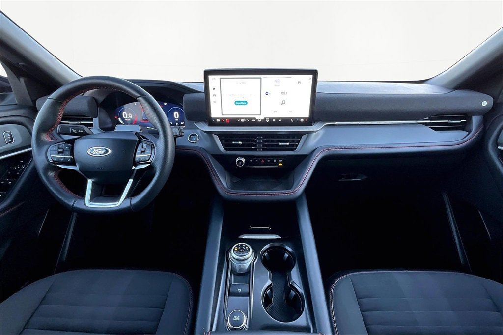 Certified 2025 Ford Explorer ST-Line w/ ST-Line Street Pack image 16