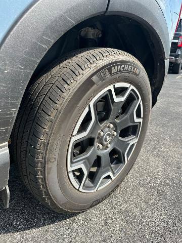 Certified 2025 Ford Bronco Sport Outer Banks w/ Outer Banks Tech Package+ AWD/4WD image 5