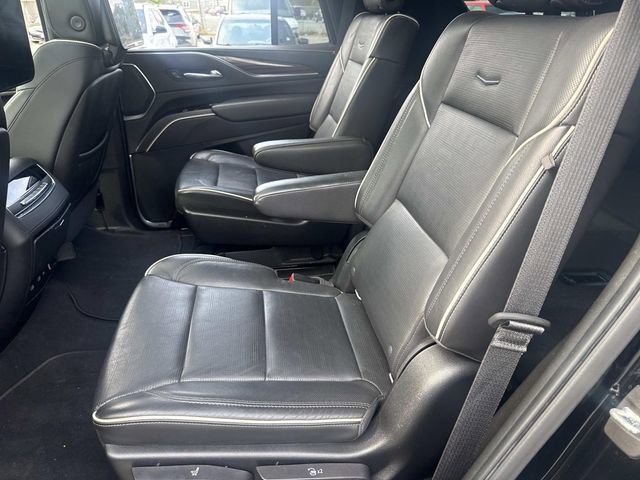 Used 2021 Cadillac Escalade Premium Luxury image 15