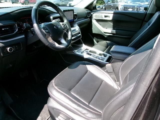 Certified 2023 Ford Explorer XLT w/ Equipment Group 202A AWD/4WD image 10