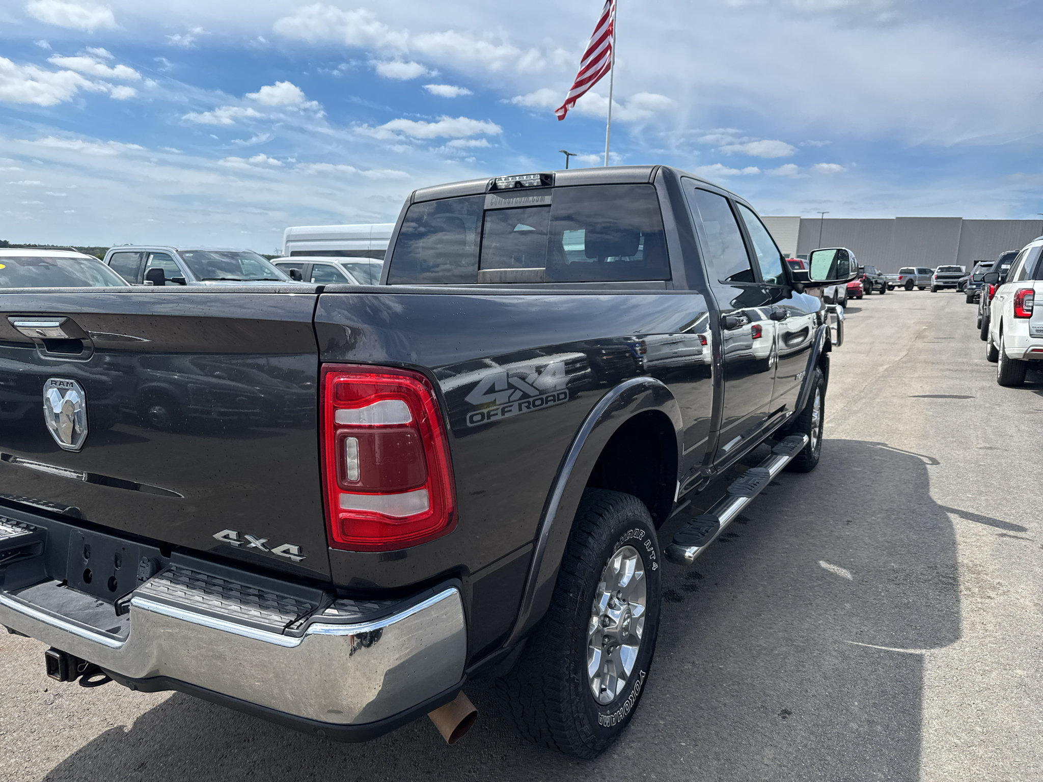 Used 2019 RAM 2500 Laramie AWD/4WD image 7