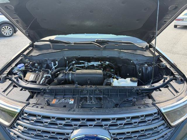 Certified 2022 Ford Explorer XLT w/ Equipment Group 202A AWD/4WD image 23
