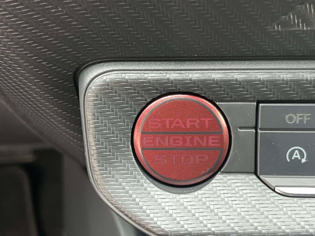 Certified 2025 Ford Mustang Coupe RWD image 29