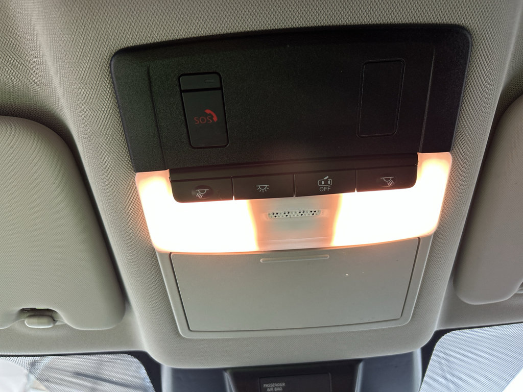 Used 2024 Nissan Rogue S FWD image 18