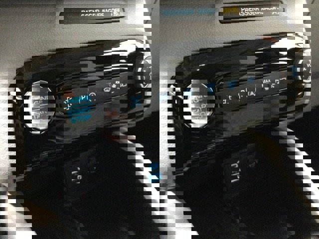 Certified 2023 Ford Escape Platinum w/ Premium Technology Package image 20