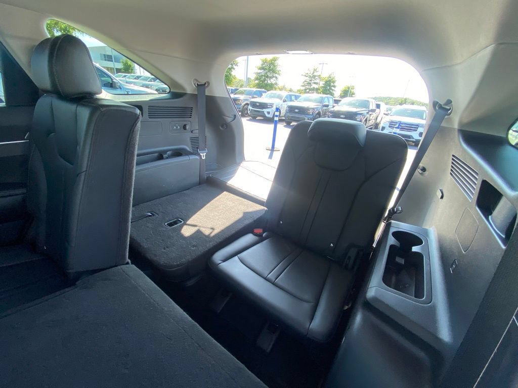 Used 2025 Kia Sorento S w/ Panoramic Sunroof Package FWD image 29
