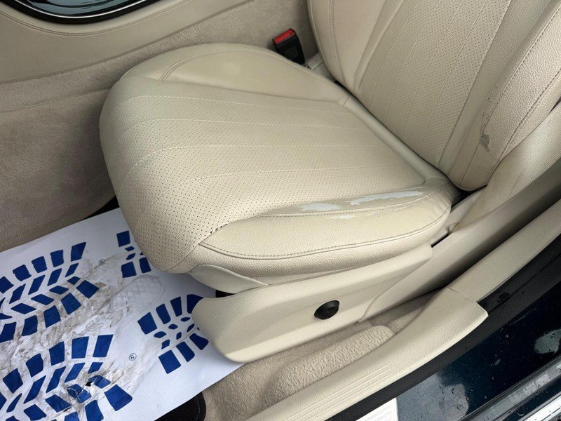 Used 2017 Mercedes-Benz E 300 4MATIC image 33