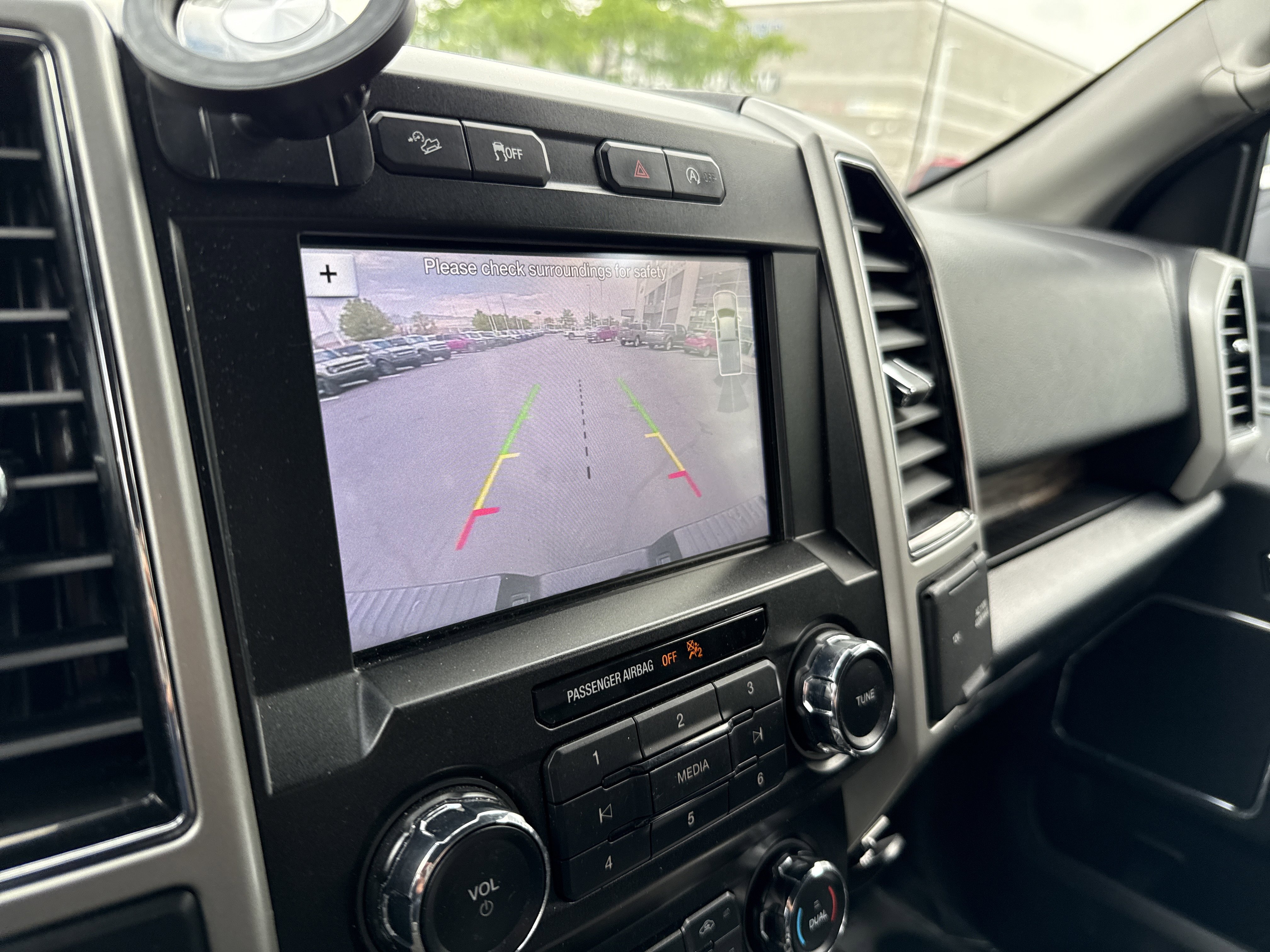 Certified 2019 Ford F150 Lariat AWD/4WD image 21