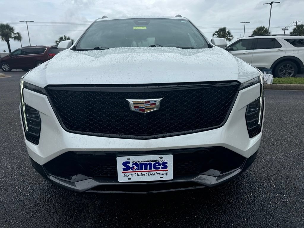 Used 2025 Cadillac XT4 Sport FWD image 7