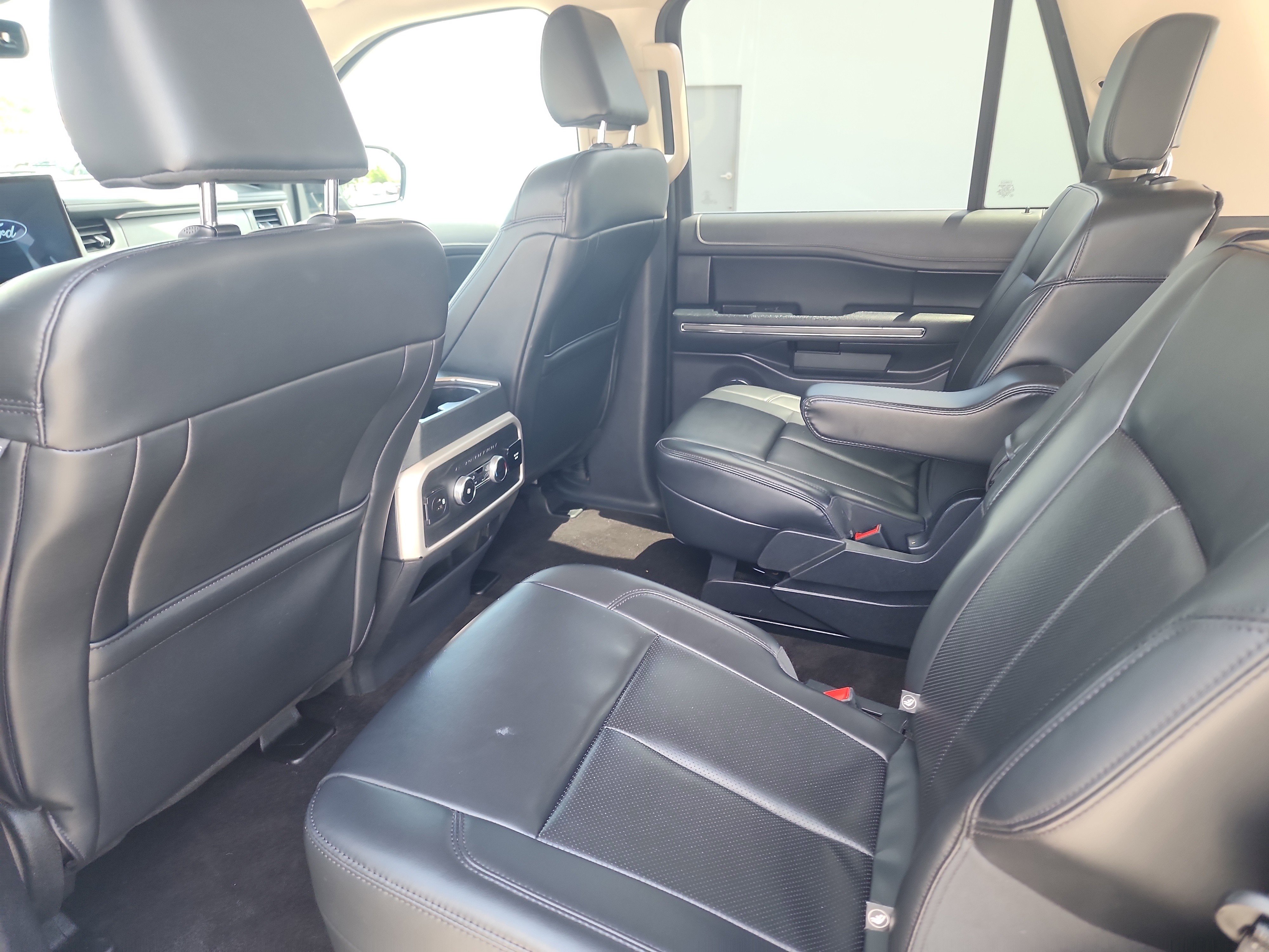 Certified 2022 Ford Expedition XLT RWD image 18