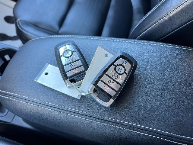 Certified 2023 Ford Escape Platinum image 32