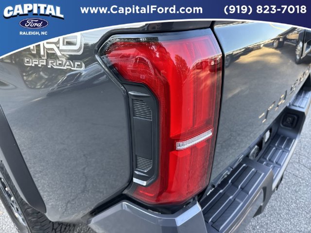 Used 2025 Toyota Tacoma TRD Off-Road AWD/4WD image 15