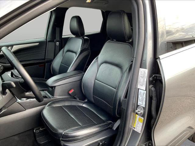Certified 2025 Ford Escape Platinum AWD/4WD image 23