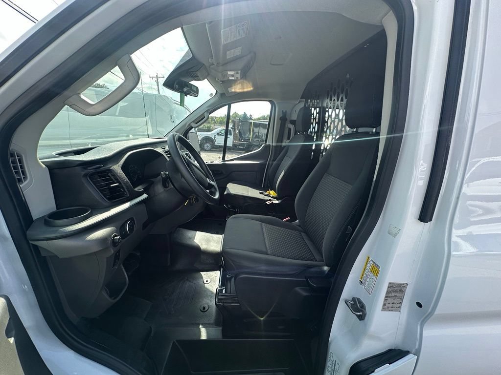 Certified 2025 Ford Transit 250 Low Roof w/ Exterior Upgrade Package RWD image 14