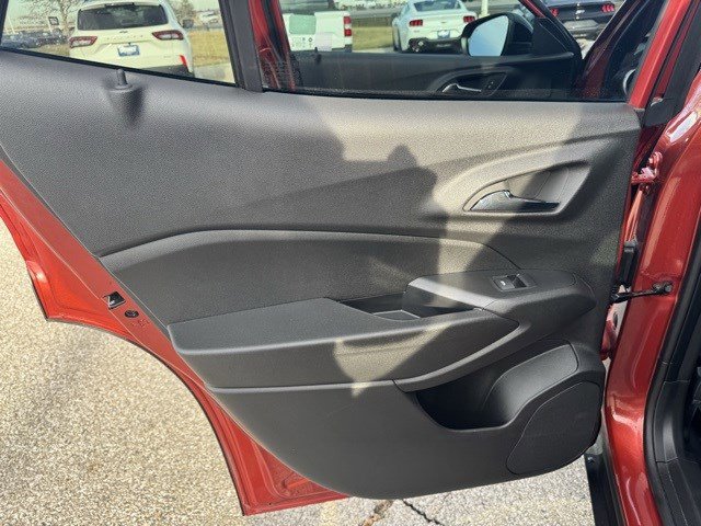 Used 2024 Chevrolet Trax RS w/ Sunroof Package image 26