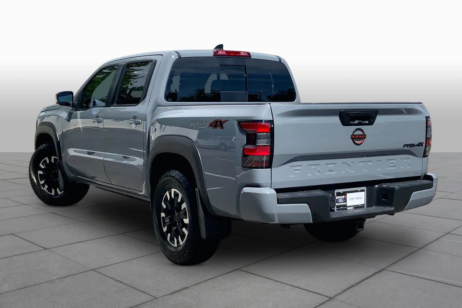 Used 2024 Nissan Frontier PRO-4X w/ Off-Road Protection Package AWD/4WD image 12