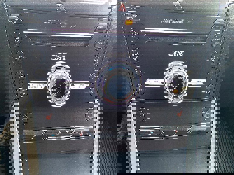 Certified 2018 Ford Edge Titanium w/ Technology Package image 48