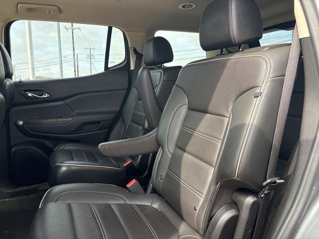 Used 2022 GMC Acadia Denali w/ Denali Technology Package FWD image 13