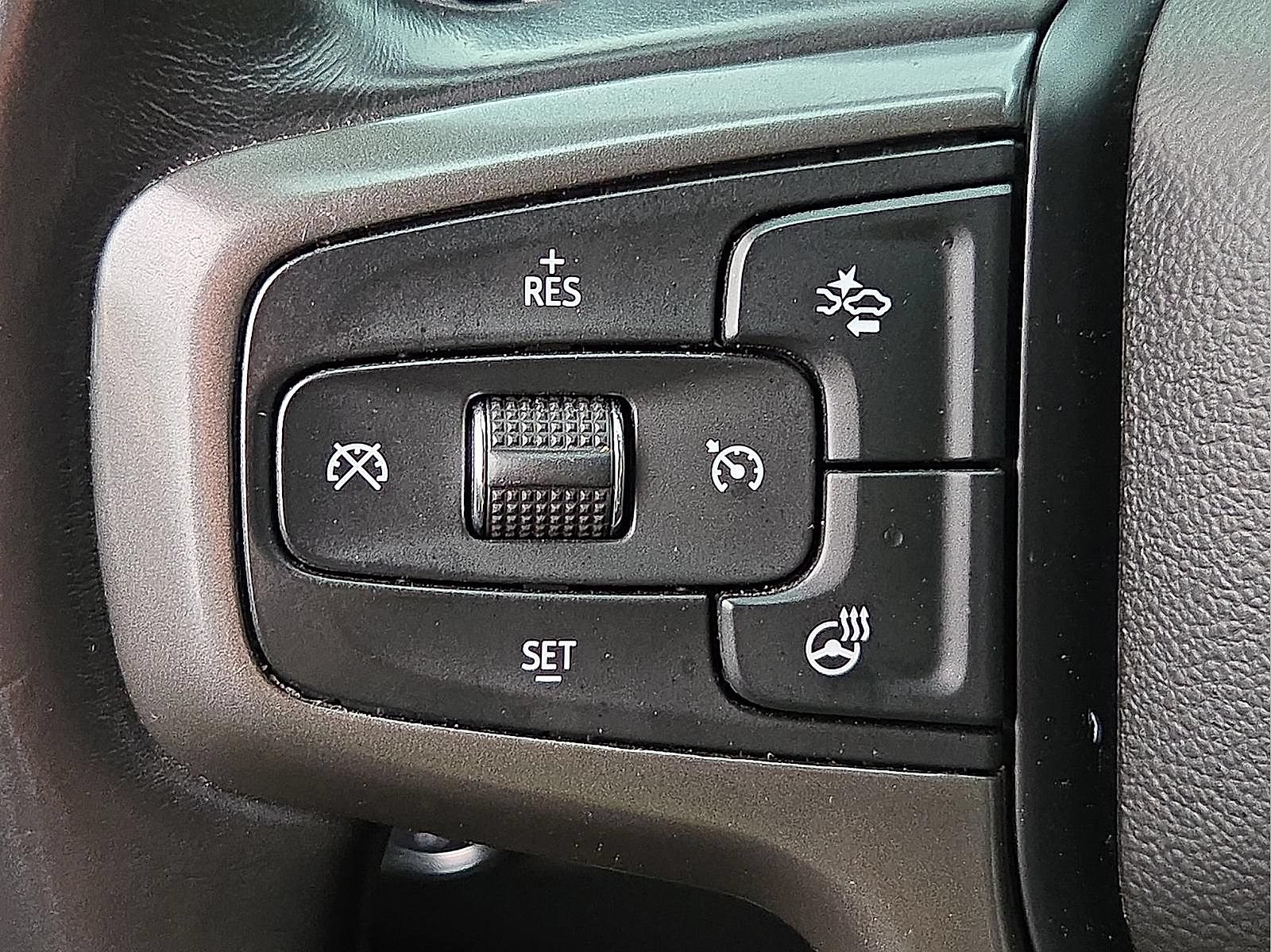 Used 2022 Chevrolet Silverado 1500 ZR2 w/ Technology Package AWD/4WD image 19